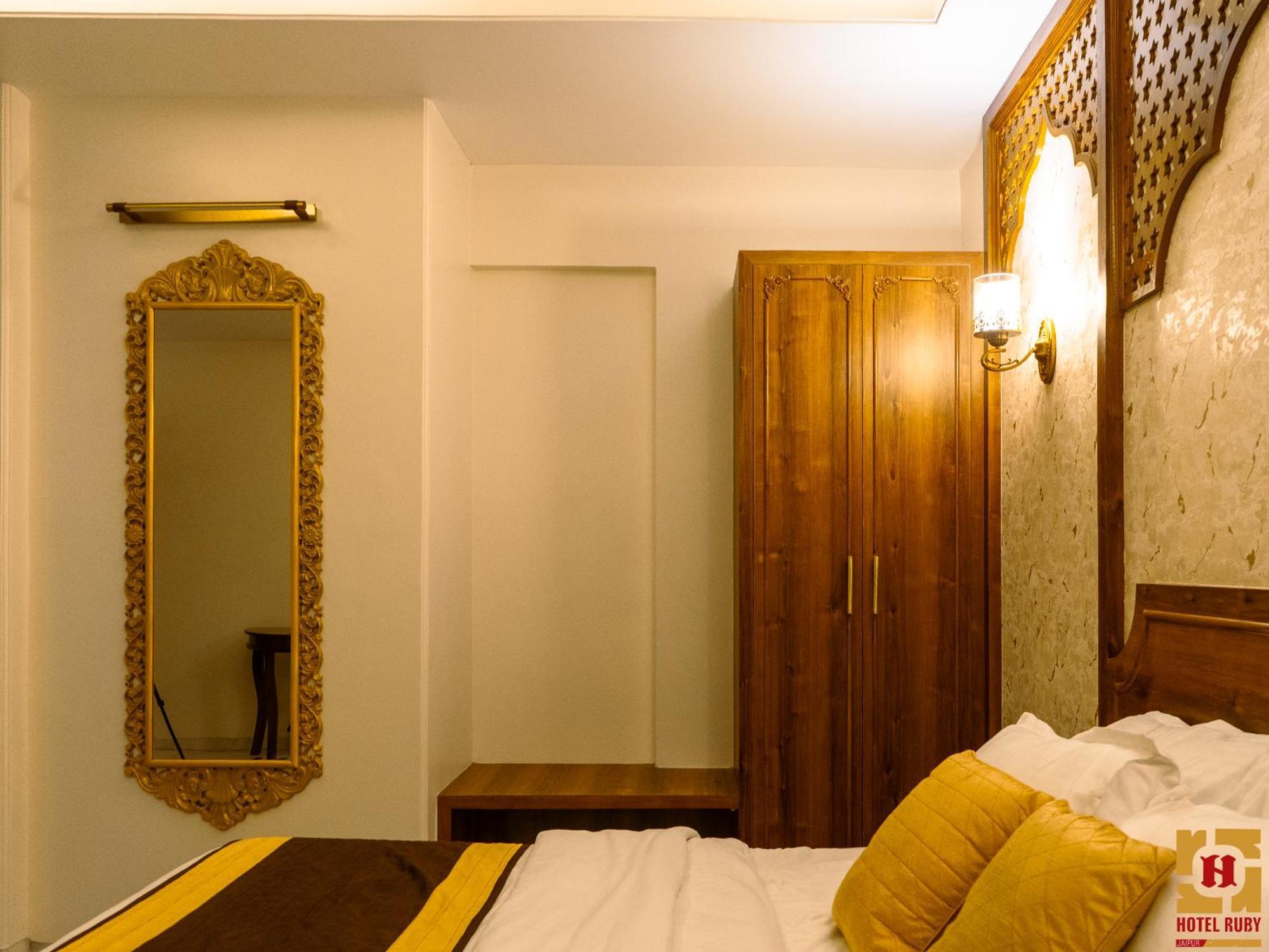 Hotel Ruby Jaipur Exteriör bild