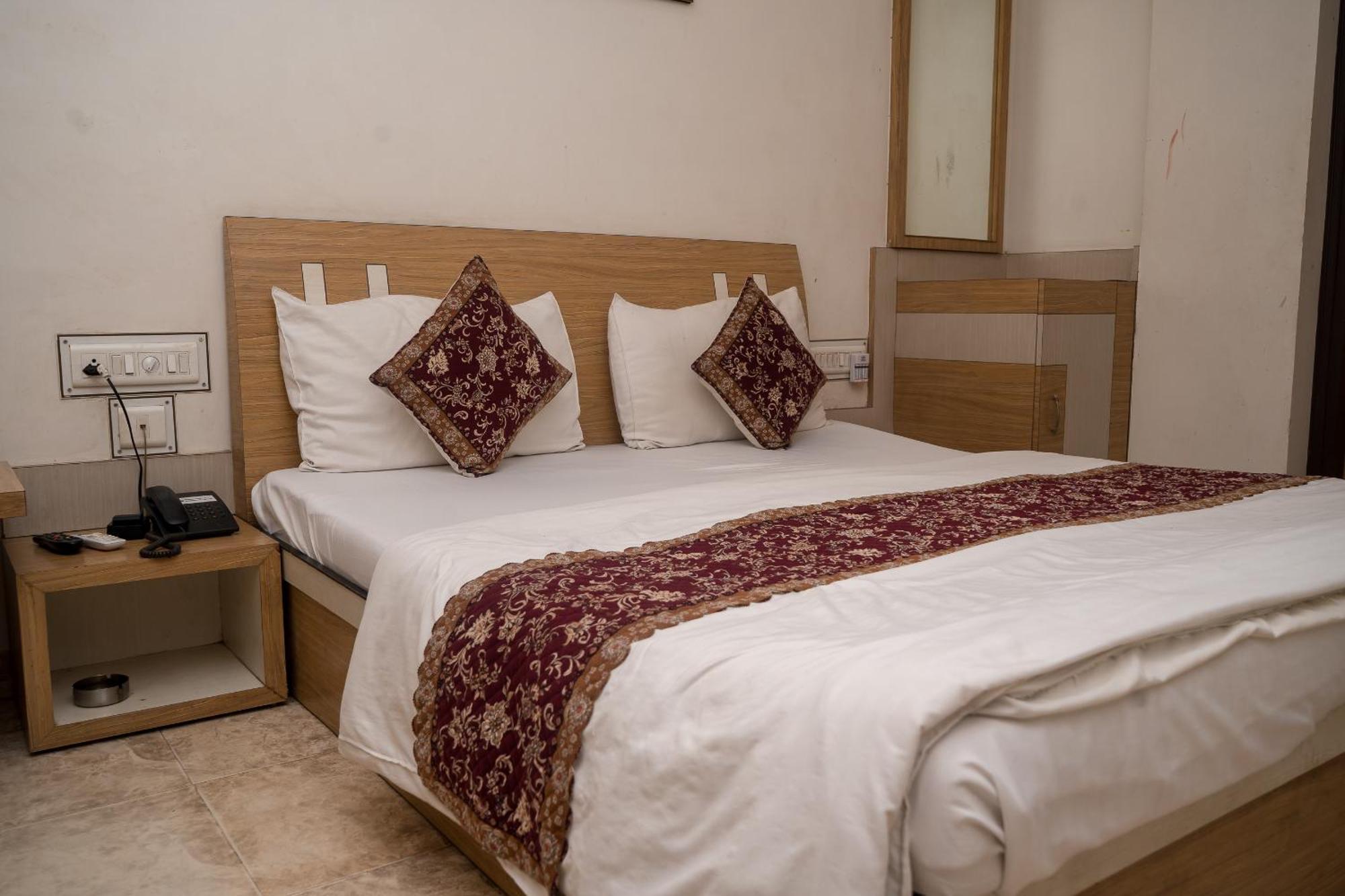 Hotel Ruby Jaipur Exteriör bild