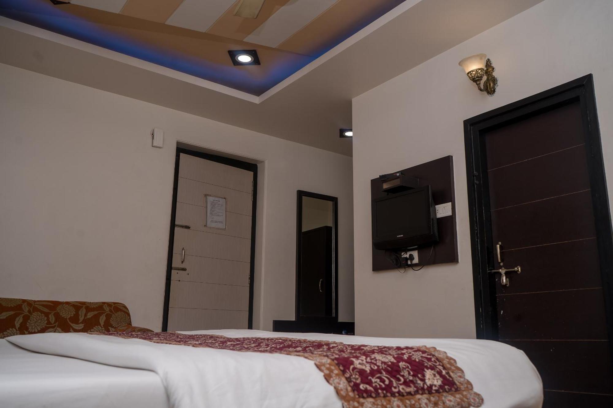 Hotel Ruby Jaipur Exteriör bild